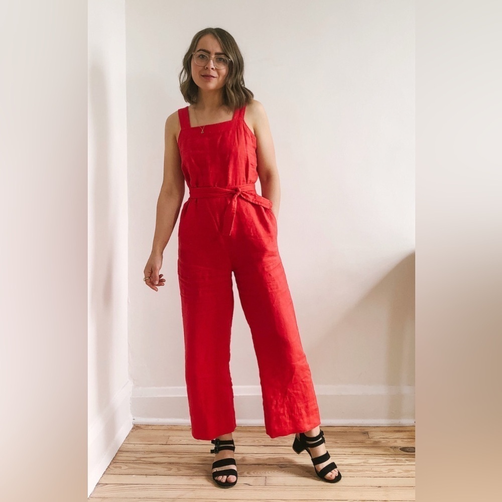 Everlane Red 100% Linen Jumper in Size 6.